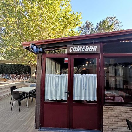 Camping El Pinajarro Hervás Екстериор снимка