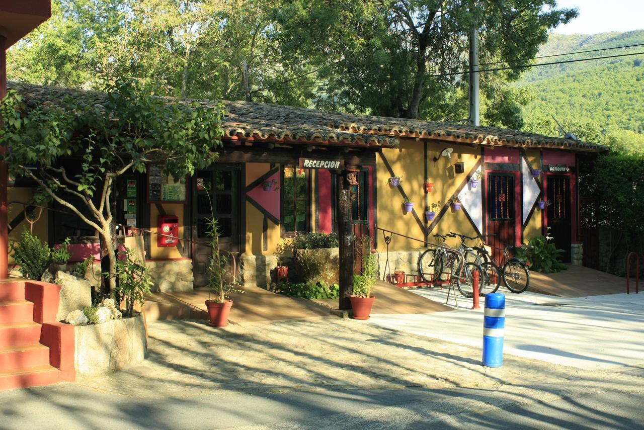 Camping El Pinajarro Hervás Екстериор снимка