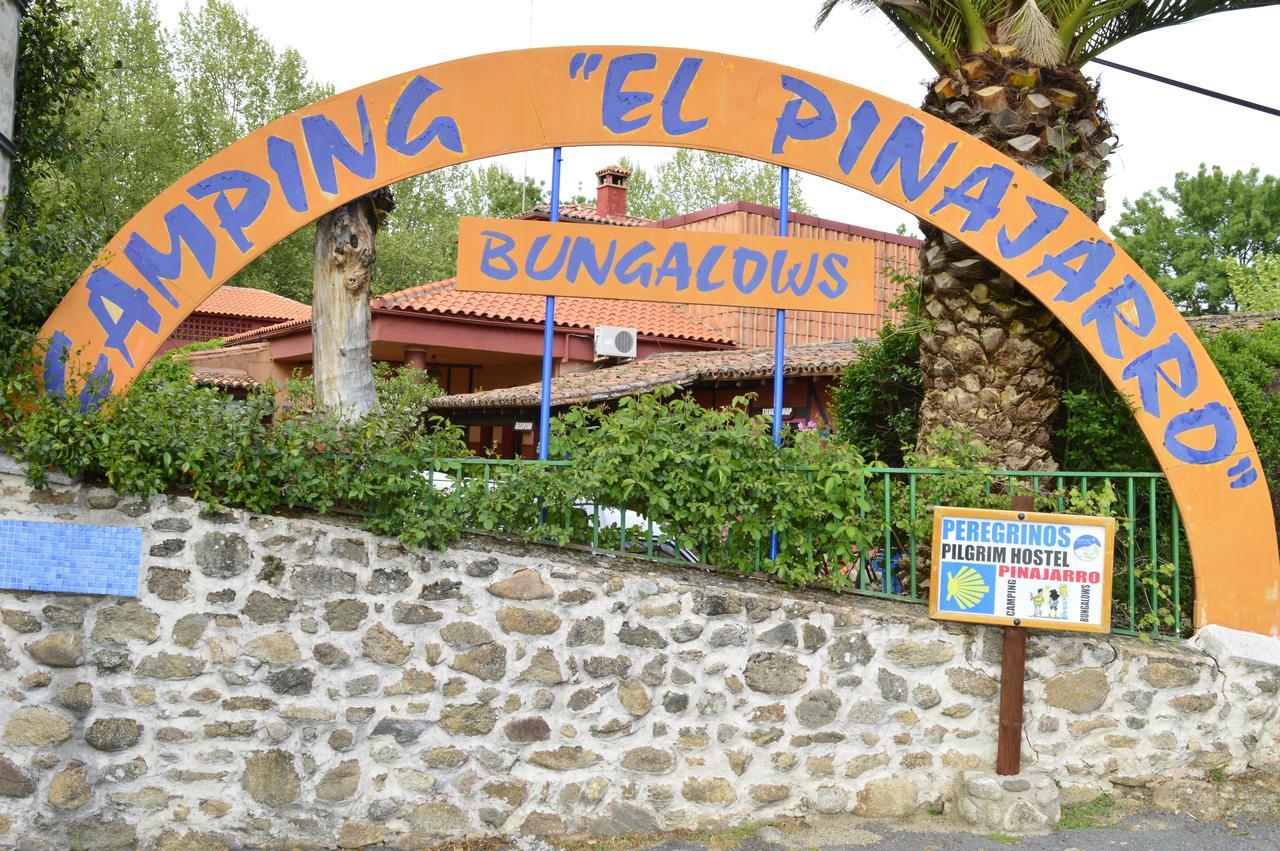 Camping El Pinajarro Hervás Екстериор снимка
