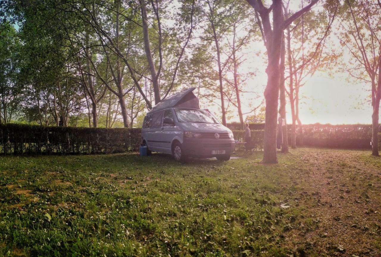Camping El Pinajarro Hervás Екстериор снимка